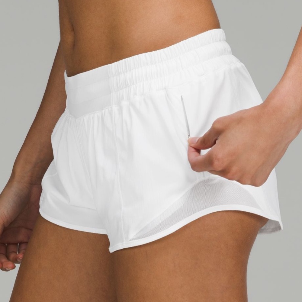 White 2.5 Lululemon Hotty Hot Shorts